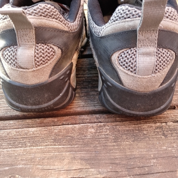 Merrell Men\'s Yokota 2 Hiking Shoes Gray Suede Size 10W (J31277W) Trail Active. main image 4